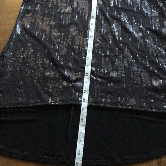 🔥 4/$20 HAIL3Y:23 Small ladies sequin tank - Picture 3 of 8